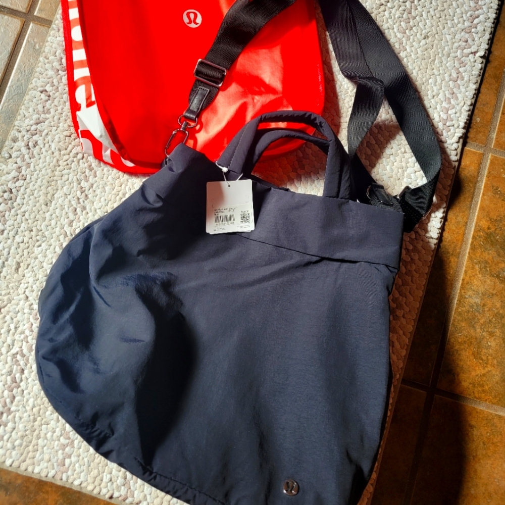 Lululemon On My Level Bag 2.0